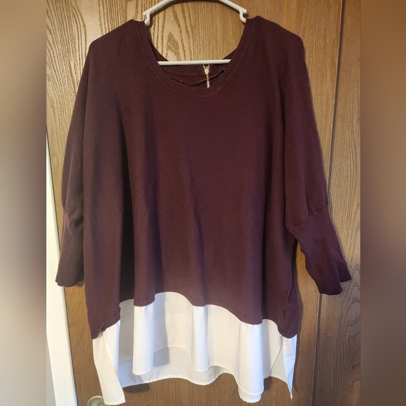 Chic Burgundy Top with White Layered Hem - Picture 1 of 3